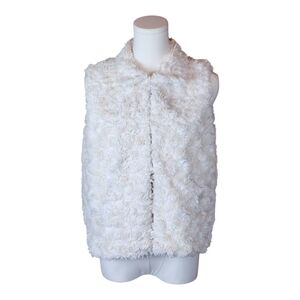 Betsey Johnson Faux Fur Vest Size S Cream Ivory Swirl Plush Cozy Glam Winter